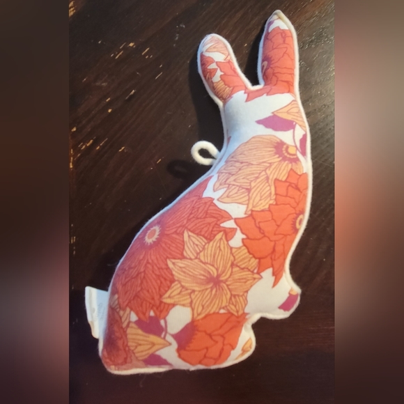 BABY Items Nuby Grip Silicone Food Tray, Kate Quinn Soft Rattle, Storage Bag - Picture 8 of 16